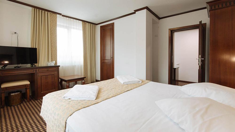 Hotel Alpin Rarau Câmpulung Moldovenesc المظهر الخارجي الصورة